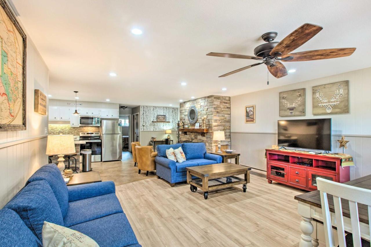Main St Red River Ski Condo With Mountain View! Екстер'єр фото