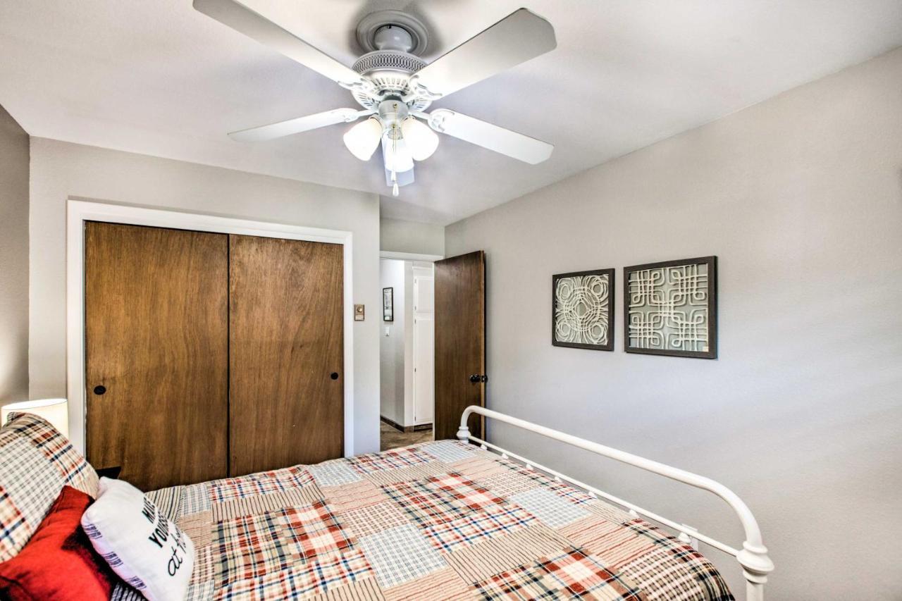 Main St Red River Ski Condo With Mountain View! Екстер'єр фото