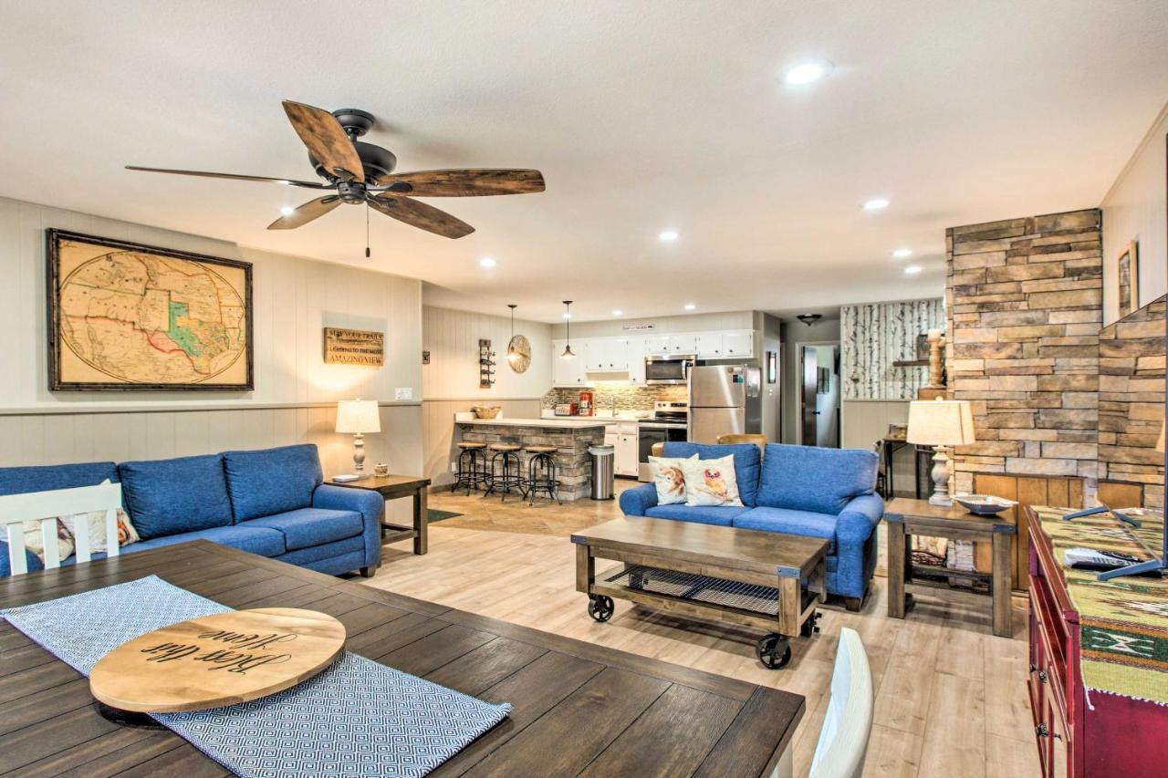 Main St Red River Ski Condo With Mountain View! Екстер'єр фото