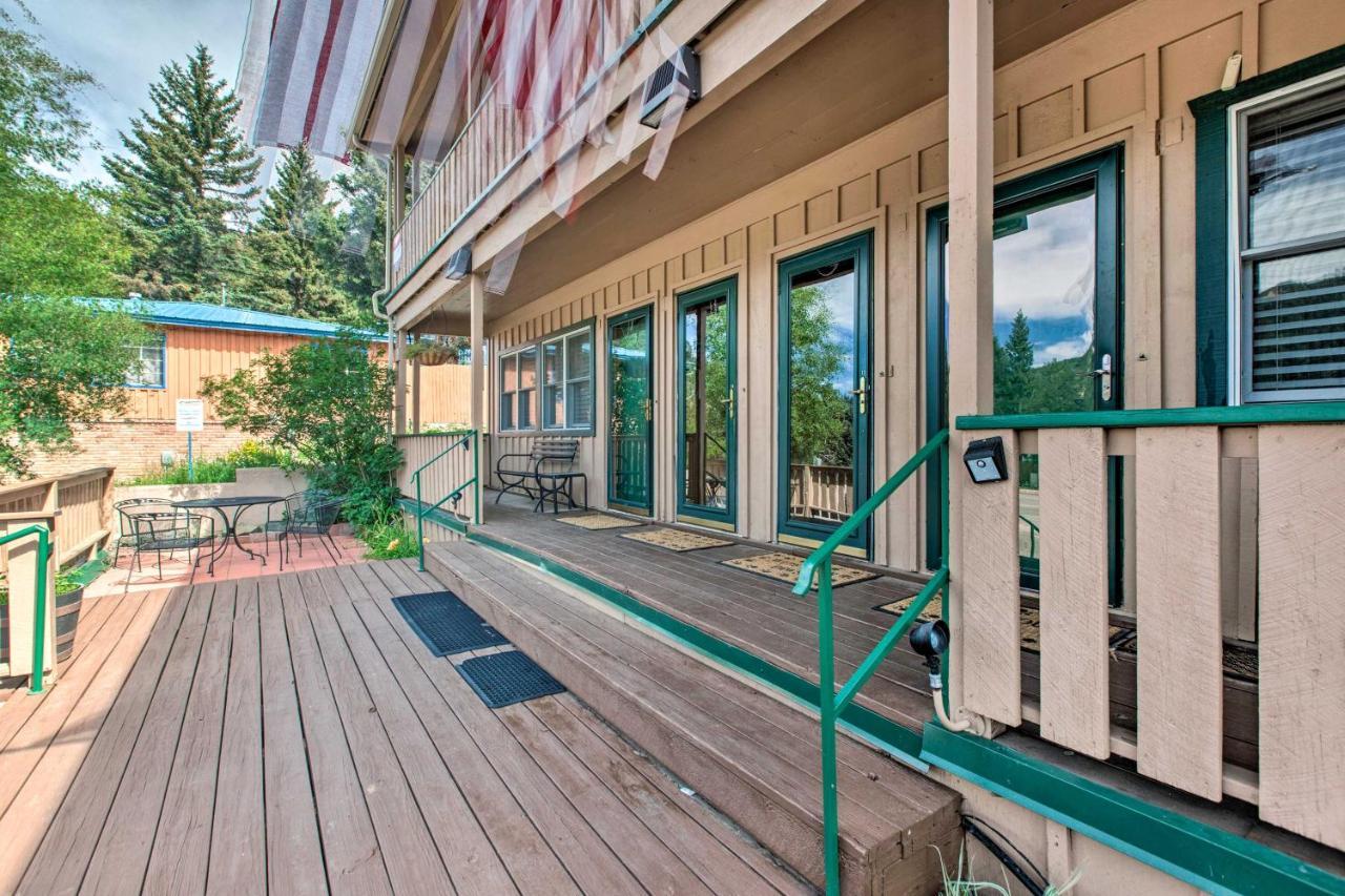 Main St Red River Ski Condo With Mountain View! Екстер'єр фото