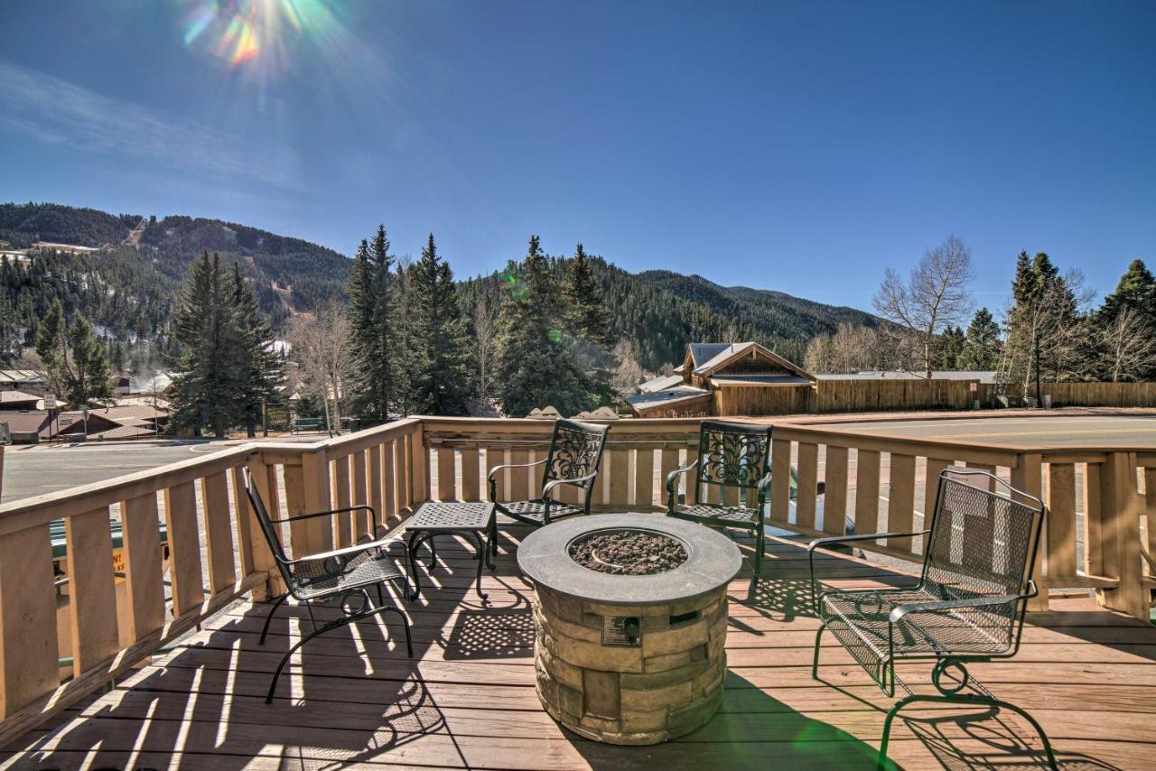 Main St Red River Ski Condo With Mountain View! Екстер'єр фото